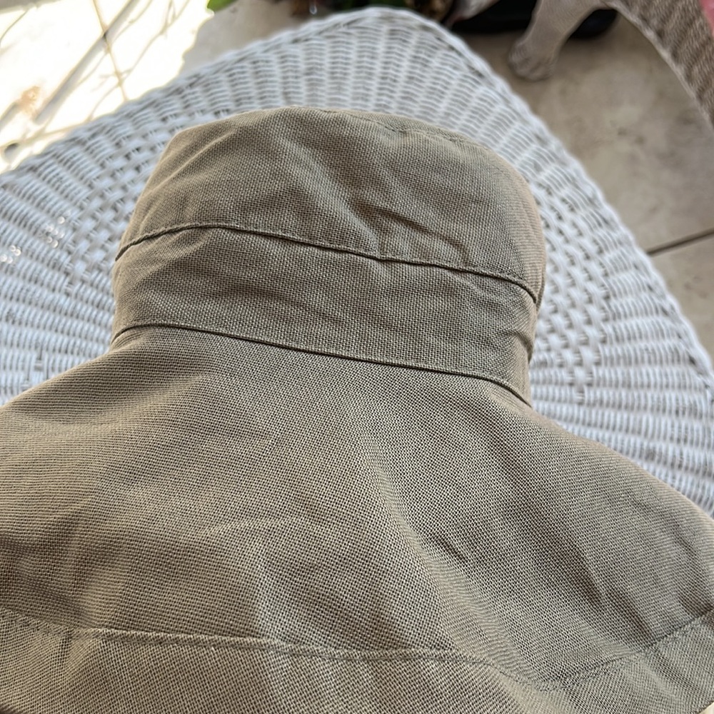 DP floppy sun hat - Picture 2 of 3